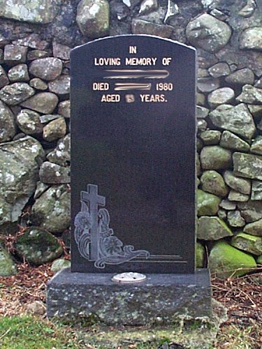 Memorial, Kirk