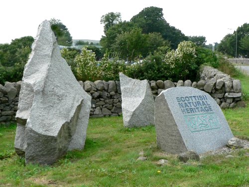 SNH, Boulders